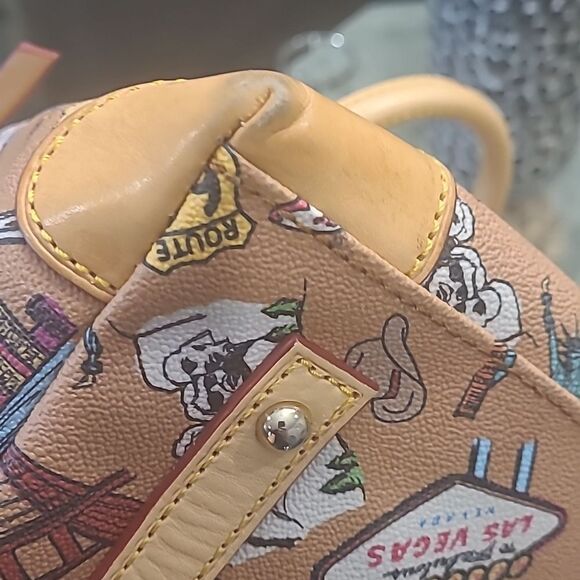 𝅺Dooney & Bourke Americana Landmark  Tote Versatile Satchel Limited Edition - Picture 13 of 13